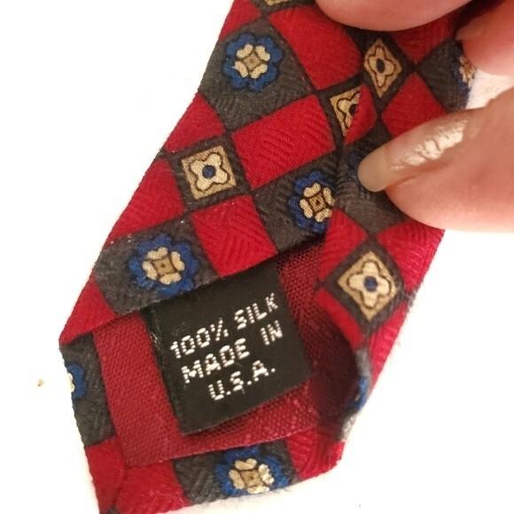 Pierre Balmain Couture Vintage Red 100% Silk Geometric Floral Tie - Picture 8 of 10